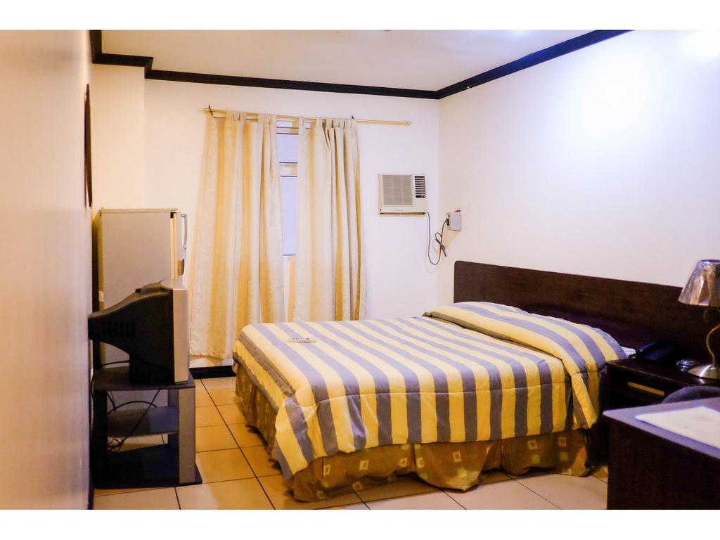 โรงแรมคราวน์ การ์เดน Cebu ห้อง รูปภาพ
